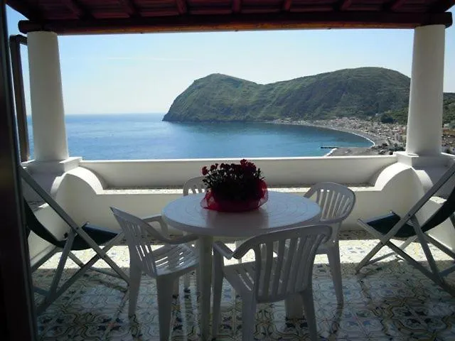 Wohnung B Липари